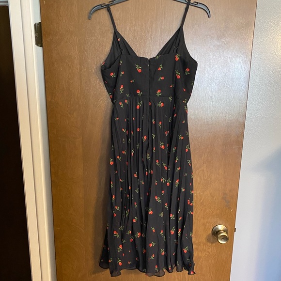 Lulu's Black Floral Midi Dress - Picture 6 of 7